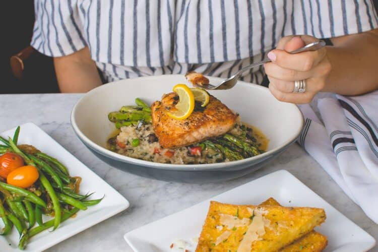 Is It Bad to Eat Microwaved Food Every Day?