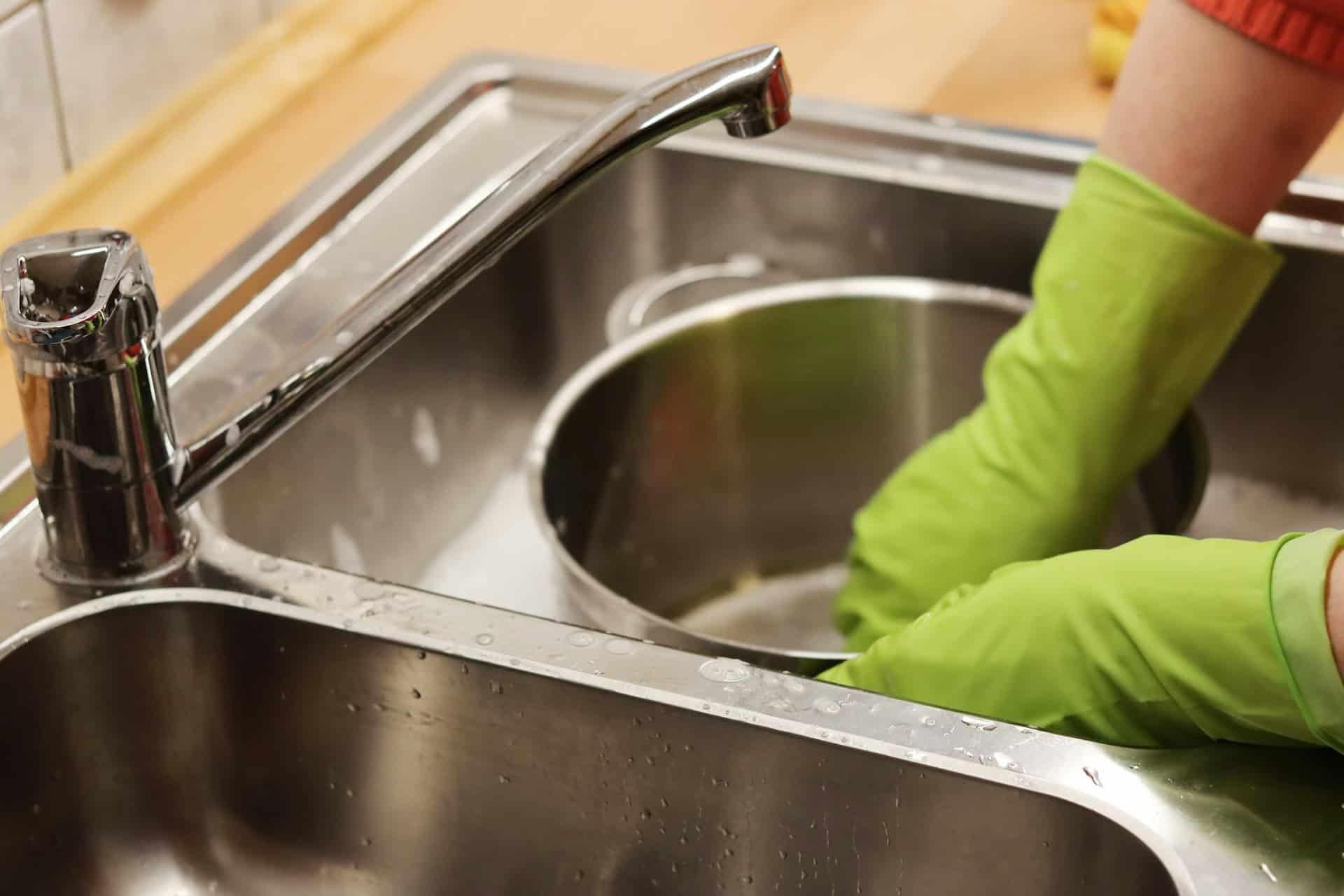 Is It Cheaper to Run the Dishwasher or Wash by Hand?