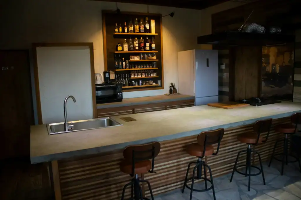 Which Countertop Materials Do Kitchen Designers Recommend Avoiding?